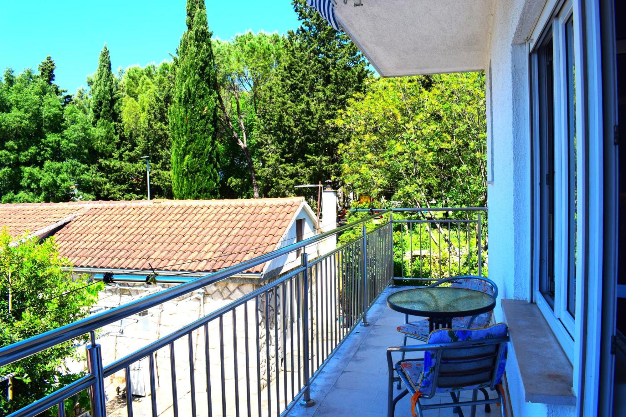 Apartments Milica Malinska Habitación foto